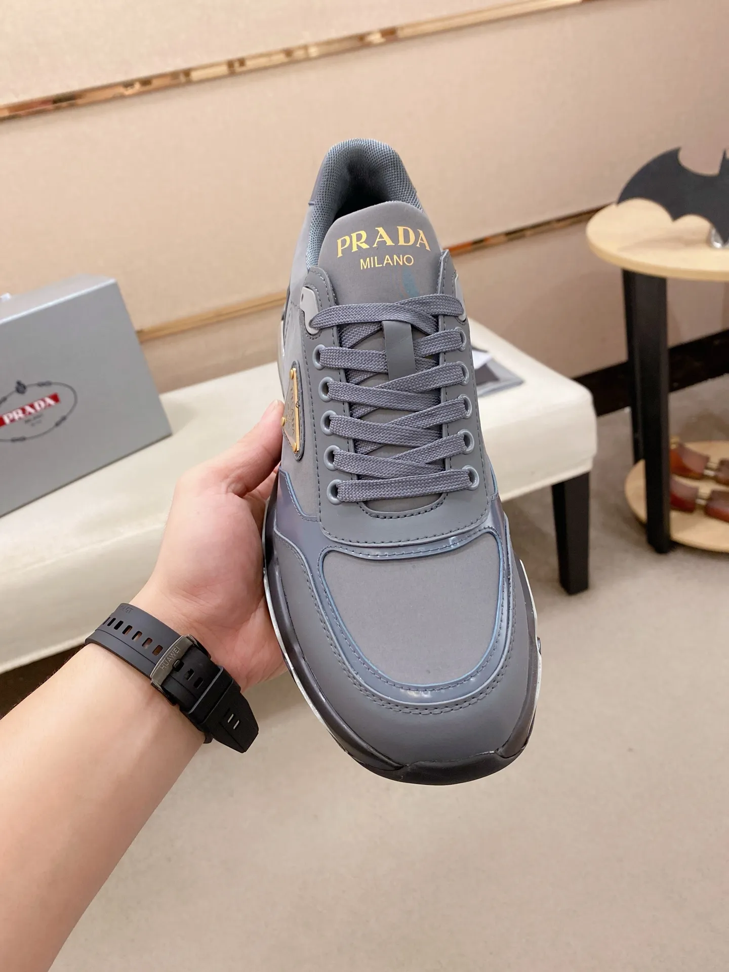 Factory price 640💰 ✔️✔️✔️Higher version High-quality new PRADA (Prada) counters are on the market at the same time. New men's shoes, 😘fabrics imported first-layer cowhide with waterproof materials, purely handmade. Lining: Full cowhide lining. 👍🏿 High-end ☄️ air-cushion molded anti-slip rubber outsole, exquisite lines, simple and elegant, comfortable and high-end for leisure travel. Code number: 38 to 45
